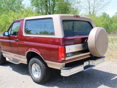 5K-Mile 1996 Ford Bronco Eddie Bauer 5.8L Photo Gallery — Photo 17