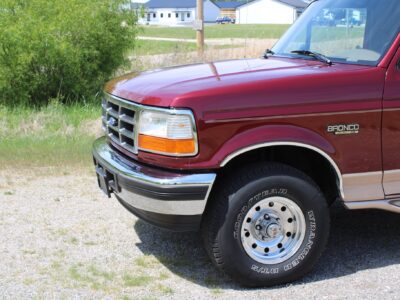5K-Mile 1996 Ford Bronco Eddie Bauer 5.8L Photo Gallery — Photo 7
