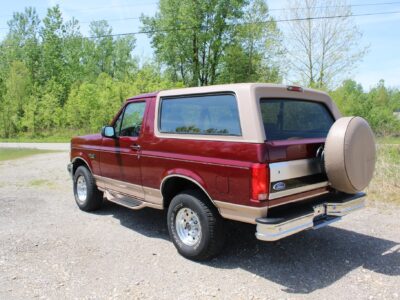 5K-Mile 1996 Ford Bronco Eddie Bauer 5.8L Photo Gallery — Photo 15