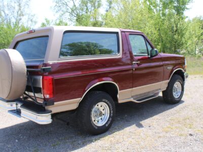 5K-Mile 1996 Ford Bronco Eddie Bauer 5.8L Photo Gallery — Photo 26
