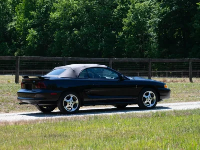 17K-Mile 1997 Ford Mustang SVT Cobra Convertible Photo Gallery — Photo 14
