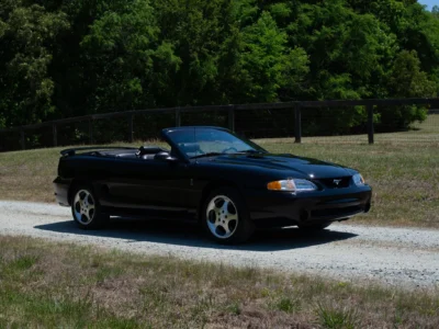 17K-Mile 1997 Ford Mustang SVT Cobra Convertible Photo Gallery — Photo 8