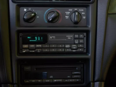 17K-Mile 1997 Ford Mustang SVT Cobra Convertible Photo Gallery — Photo 77