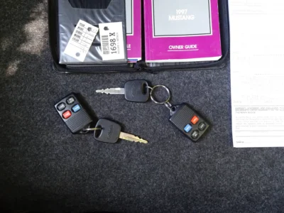 17K-Mile 1997 Ford Mustang SVT Cobra Convertible Photo Gallery — Photo 122