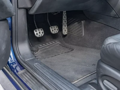 2K-Mile 2005 Pontiac GTO 6 Speed Photo Gallery — Photo 29