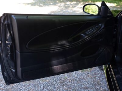 17K-Mile 1997 Ford Mustang SVT Cobra Convertible Photo Gallery — Photo 71