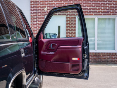 17K-Mile 1999 GMC Yukon 1500 4X4 Photo Gallery — Photo 144