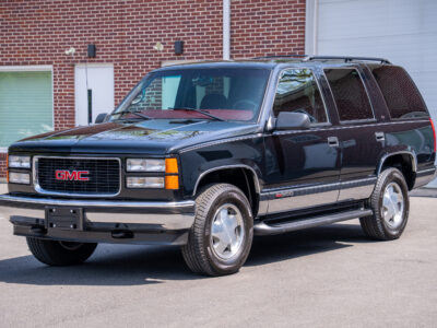 17K-Mile 1999 GMC Yukon 1500 4X4 Photo Gallery — Photo 16