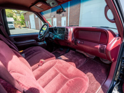 17K-Mile 1999 GMC Yukon 1500 4X4 Photo Gallery — Photo 149