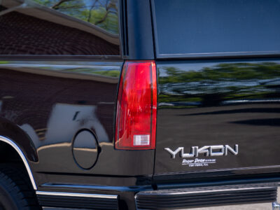 17K-Mile 1999 GMC Yukon 1500 4X4 Photo Gallery — Photo 42