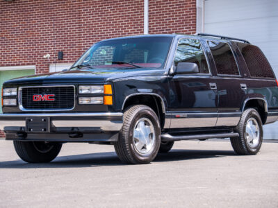 17K-Mile 1999 GMC Yukon 1500 4X4 Photo Gallery — Photo 24