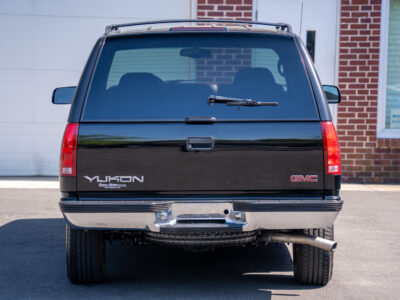17K-Mile 1999 GMC Yukon 1500 4X4 Photo Gallery — Photo 19