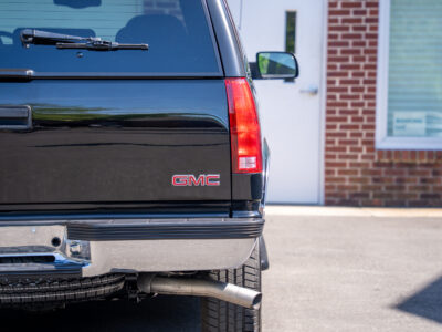 17K-Mile 1999 GMC Yukon 1500 4X4 Photo Gallery — Photo 46