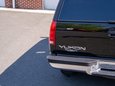 17K-Mile 1999 GMC Yukon 1500 4X4 Photo Gallery — Photo 43
