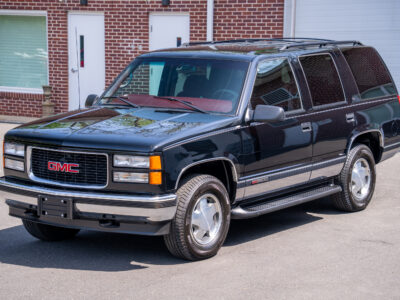 17K-Mile 1999 GMC Yukon 1500 4X4 Photo Gallery — Photo 75