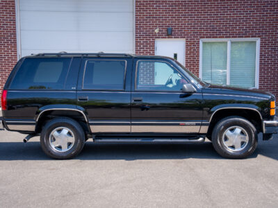 17K-Mile 1999 GMC Yukon 1500 4X4 Photo Gallery — Photo 74