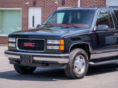 17K-Mile 1999 GMC Yukon 1500 4X4 Photo Gallery — Photo 25