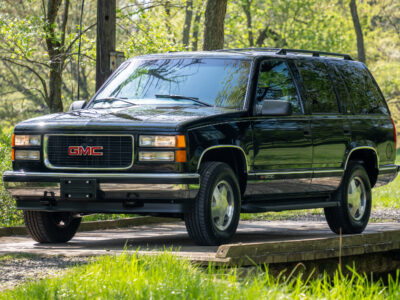17K-Mile 1999 GMC Yukon 1500 4X4 Photo Gallery — Photo 5
