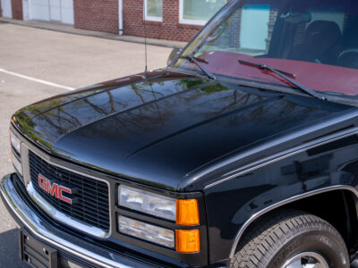 17K-Mile 1999 GMC Yukon 1500 4X4 Photo Gallery — Photo 26