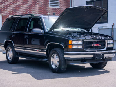 17K-Mile 1999 GMC Yukon 1500 4X4 Photo Gallery — Photo 84