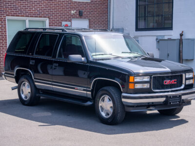 17K-Mile 1999 GMC Yukon 1500 4X4 Photo Gallery — Photo 76
