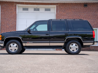 17K-Mile 1999 GMC Yukon 1500 4X4 Photo Gallery — Photo 73