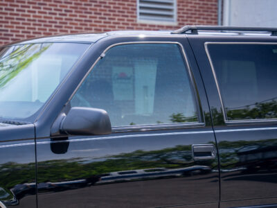 17K-Mile 1999 GMC Yukon 1500 4X4 Photo Gallery — Photo 28