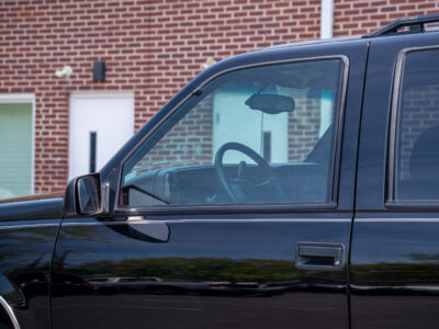 17K-Mile 1999 GMC Yukon 1500 4X4 Photo Gallery — Photo 29