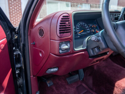 17K-Mile 1999 GMC Yukon 1500 4X4 Photo Gallery — Photo 106