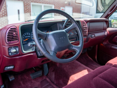 17K-Mile 1999 GMC Yukon 1500 4X4 Photo Gallery — Photo 99