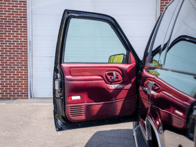 17K-Mile 1999 GMC Yukon 1500 4X4 Photo Gallery — Photo 91