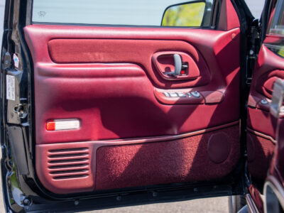 17K-Mile 1999 GMC Yukon 1500 4X4 Photo Gallery — Photo 94