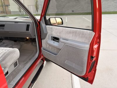 27K-Mile 1992 Chevrolet K1500 Blazer 2 Door 4X4 Photo Gallery — Photo 74