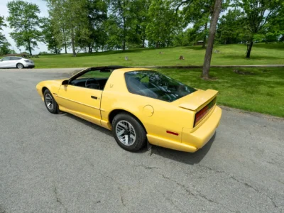 29K-Mile 1992 Pontiac Firebird T-Top V6 Photo Gallery — Photo 4