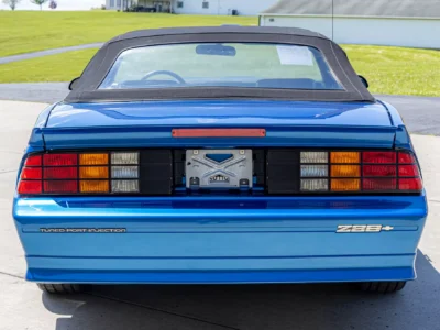 7K-Mile 1991 Chevrolet Camaro Z28 Convertible 5 Speed Manual Photo Gallery — Photo 4
