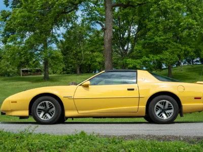 29K-Mile 1992 Pontiac Firebird T-Top V6 Photo Gallery — Photo 3