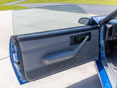 7K-Mile 1991 Chevrolet Camaro Z28 Convertible 5 Speed Manual Photo Gallery — Photo 30