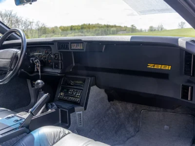 7K-Mile 1991 Chevrolet Camaro Z28 Convertible 5 Speed Manual Photo Gallery — Photo 43