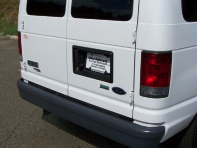 5K-Mile 2011 Ford E150 XL Club Wagon 8 Passenger Photo Gallery — Photo 17