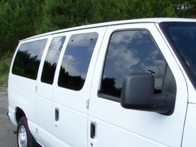 5K-Mile 2011 Ford E150 XL Club Wagon 8 Passenger Photo Gallery — Photo 23