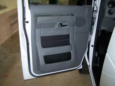 5K-Mile 2011 Ford E150 XL Club Wagon 8 Passenger Photo Gallery — Photo 42