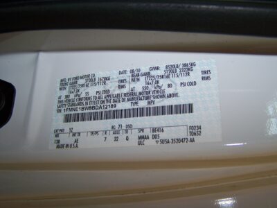 5K-Mile 2011 Ford E150 XL Club Wagon 8 Passenger Photo Gallery — Photo 97