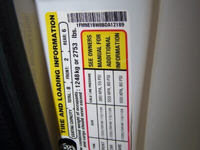 5K-Mile 2011 Ford E150 XL Club Wagon 8 Passenger Photo Gallery — Photo 98