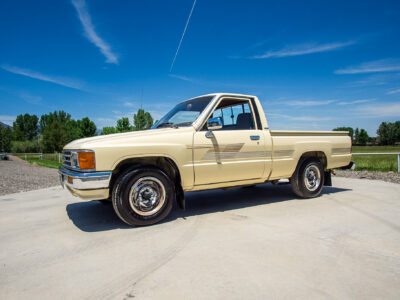 Stone Cold Steve Austin’s 101K-Mile 1987 Toyota Pickup Photo Gallery — Photo 5