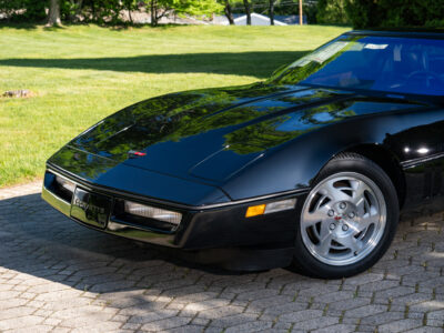 58-Mile 1990 Chevrolet Corvette ZR1 Photo Gallery — Photo 102