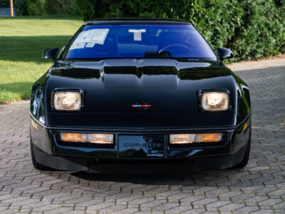 58-Mile 1990 Chevrolet Corvette ZR1 Photo Gallery — Photo 10