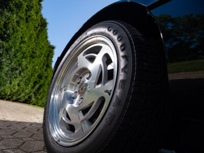 58-Mile 1990 Chevrolet Corvette ZR1 Photo Gallery — Photo 133