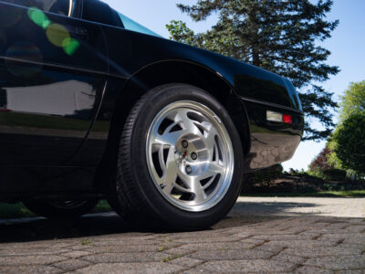 58-Mile 1990 Chevrolet Corvette ZR1 Photo Gallery — Photo 136