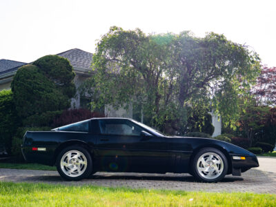58-Mile 1990 Chevrolet Corvette ZR1 Photo Gallery — Photo 16