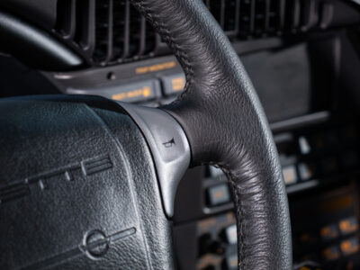 58-Mile 1990 Chevrolet Corvette ZR1 Photo Gallery — Photo 177